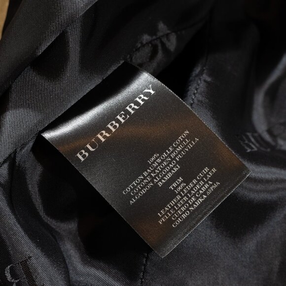 Burberry classic brown trench coat - Picture 9 of 10